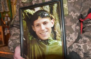 На Волині поховали загиблого на війні Героя Олександра Філіпчука На-Волині-поховали-загиблого-на-війні-Героя-Олександра-Філіпчука