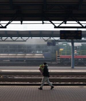 РФ-атакувала-залізницю-у-кількох-областях:-низка-потягів-затримуються-(список) РФ-атакувала-залізницю-у-кількох-областях:-низка-потягів-затримуються-(список)