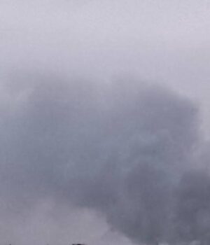 Ворог-атакував-Волинь-«Шахедами»,-в-Луцьку-горять-склади Ворог-атакував-Волинь-«Шахедами»,-в-Луцьку-горять-склади