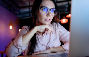 Люди, які народилися в епоху цифрового зв’язку, виявилися самотніми як ніколи Люди,-які-народилися-в-епоху-цифрового-зв’язку,-виявилися-самотніми-як-ніколи