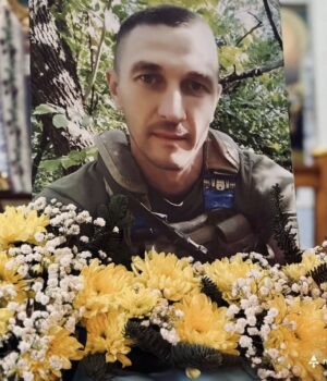 Нововолинськ-попрощався-з-полеглим-Захисником-Сергієм-Прокоф’євим