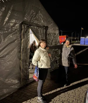 f2ae17de_077b_456d_829e_b207cac9c0b6.webp У Фастові залізничники розгорнули тимчасовий вокзал з ялинкою