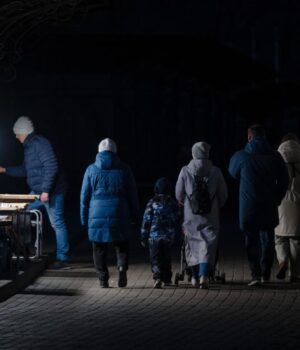 Відключення-світла-7-грудня:-енергетики-показали-графіки-неділі