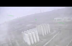 Глибоке проникнення у виконанні Птахів СБС не має подвійного значення, коли мова про хробачі болота... Глибоке проникнення у виконанні Птахів СБС не має подвійного значення, коли мова про хробачі болота...