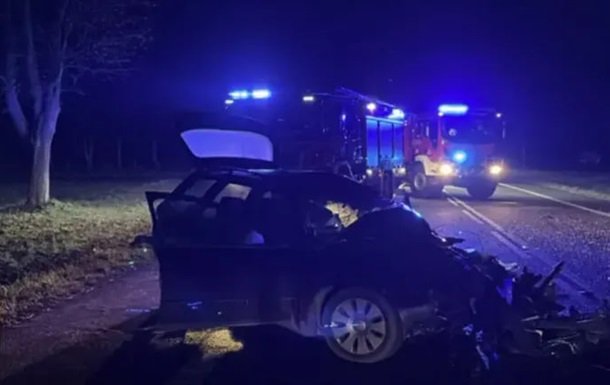 У-Польщі-автобус-із-26-українцями-потрапив-у-смертельну-ДТП