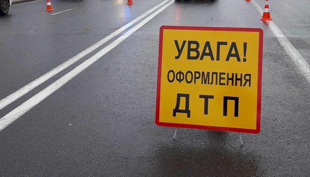 Втекла-з-місця,-бо-розгубилася:-суд-у-Луцьку-покарав-водійку-mercedes-за-ДТП-із-тролейбусом