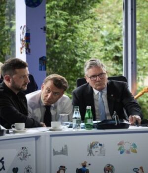 Європа-переконує-Зеленського-не-погоджуватися-на-виведення-військ-із-Донбасу,-–-bloomberg Європа-переконує-Зеленського-не-погоджуватися-на-виведення-військ-із-Донбасу,-–-bloomberg