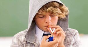 На Волині школяр потрапив до суду за куріння цигарок біля школи На-Волині-школяр-потрапив-до-суду-за-куріння-цигарок-біля-школи