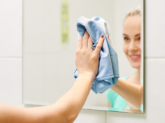 Ваші дзеркала ніколи не були такими чистими – усе завдяки копієчному засобу з аптеки Ваші-дзеркала-ніколи-не-були-такими-чистими-–-усе-завдяки-копієчному-засобу-з-аптеки