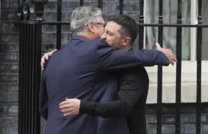 Bloomberg: Стармер прийме Зеленського в «ключовий момент» для перемовин про Україну bloomberg:-Стармер-прийме-Зеленського-в-«ключовий-момент»-для-перемовин-про-Україну