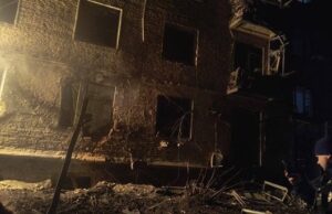 Ворожий БпЛА вибухнув біля багатоповерхівки у Чернігові: є постраждалі Ворожий-БпЛА-вибухнув-біля-багатоповерхівки-у-Чернігові:-є-постраждалі