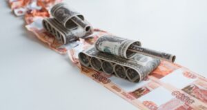 Гроші закінчуються? У Росії знижують виплати військовим та їхнім родичам Гроші-закінчуються?-У-Росії-знижують-виплати-військовим-та-їхнім-родичам