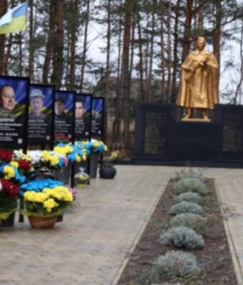 У громаді на Волині відкрили Алею пам’яті У-громаді-на-Волині-відкрили-Алею-пам’яті