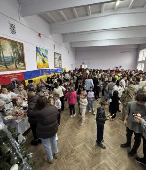 У-Нововолинських-ліцеях-протягом-тижня-проводили-благодійні-ярмарки У-Нововолинських-ліцеях-протягом-тижня-проводили-благодійні-ярмарки