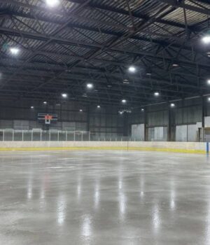 У-Луцьку-відкрилась-льодова-арена-«Снігова-королева».-ГРАФІК У-Луцьку-відкрилась-льодова-арена-«Снігова-королева».-ГРАФІК