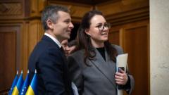 Крики “Ганьба!” та взаємні звинувачення: як Рада ухвалювала держбюджет-2026 Крики-“Ганьба!”-та-взаємні-звинувачення:-як-Рада-ухвалювала-держбюджет-2026