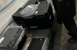У волинянина на митниці вилучили ноутбуки на мільйон У-волинянина-на-митниці-вилучили-ноутбуки-на-мільйон