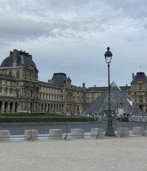 У-Луврі-затопило-відділ-єгипетських-старожитностей У-Луврі-затопило-відділ-єгипетських-старожитностей