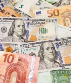 Курс-валют-на-9-грудня:-скільки-коштують-долар,-євро-і-злотий Курс-валют-на-9-грудня:-скільки-коштують-долар,-євро-і-злотий