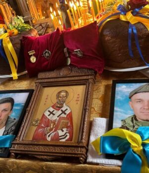 На-Волині-попрощалися-із-двома-братами,-які-загинули-на-війні-з-різницею-в-1-день На-Волині-попрощалися-із-двома-братами,-які-загинули-на-війні-з-різницею-в-1-день