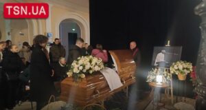 У Києві попрощалися із фронтменом гурту ADAM Михайлом Клименком У-Києві-попрощалися-із-фронтменом-гурту-adam-Михайлом-Клименком
