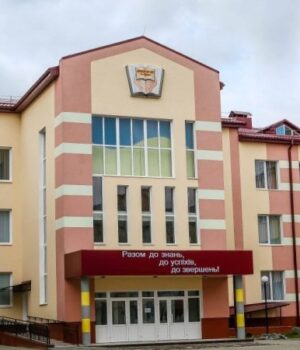 Генератори-не-перекривають-потреб:-як-луцькі-школи-справляються-без-світла Генератори-не-перекривають-потреб:-як-луцькі-школи-справляються-без-світла