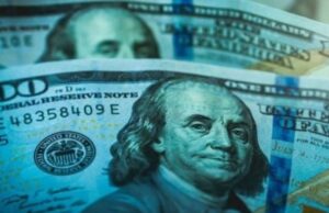 Курс валют на 10 грудня: скільки коштуватимуть долар, євро і злотий Курс-валют-на-10-грудня:-скільки-коштуватимуть-долар,-євро-і-злотий