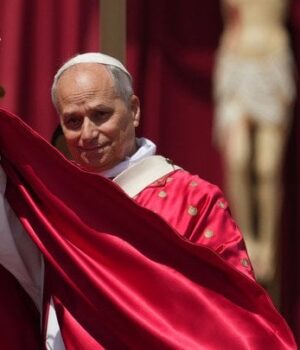 Трамп-намагається-розірвати-союз-США-та Європи —-Папа-Римський