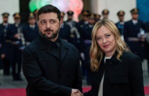 Зеленський готовий до виборів під час війни, але за умови Зеленський-готовий-до-виборів-під-час-війни,-але-за-умови