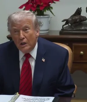 Трамп-заявив-про-захоплення-“дуже-великого”-танкера-біля-узбережжя-Венесуели Трамп-заявив-про-захоплення-“дуже-великого”-танкера-біля-узбережжя-Венесуели