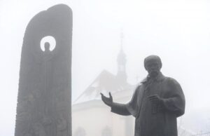 Густі тумани, дощі і навіть сніг: синоптики розповіли про погоду у четвер Густі-тумани,-дощі-і-навіть-сніг:-синоптики-розповіли-про-погоду-у-четвер