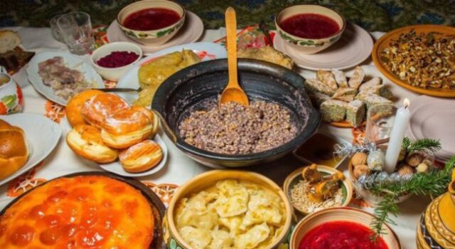 Різдвяна вечеря 2025: скільки коштуватимуть 12 традиційних страв Різдвяна-вечеря-2025:-скільки-коштуватимуть-12-традиційних-страв