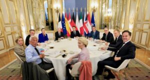 Переговори щодо мирного плану Трампа у суботу: хто і про що домовлятиметься Переговори-щодо-мирного-плану-Трампа-у-суботу:-хто-і-про-що-домовлятиметься