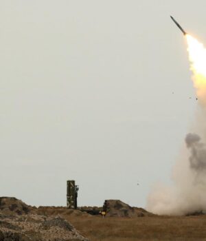 В-Україні-планують-локалізувати-ракети-до-С-300-та-С-400-разом-з-європейською-РЛС В-Україні-планують-локалізувати-ракети-до-С-300-та-С-400-разом-з-європейською-РЛС