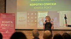 “Мій прапор запісяв котик”. Як обирали Книгу року ВВС-2025 “Мій-прапор-запісяв-котик”.-Як-обирали-Книгу-року-ВВС-2025