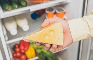 Як зберігати сир та ковбасу в холодильнику довгий час, щоб вони не зіпсувалися Як зберігати-сир-та ковбасу-в холодильнику-довгий-час,-щоб-вони-не зіпсувалися