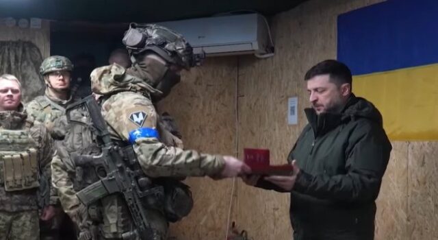 Зеленський відвідав воїнів 14 ОМБр у Куп’янську. ВІДЕО Зеленський-відвідав-воїнів-14-ОМБр-у-Куп’янську.-ВІДЕО