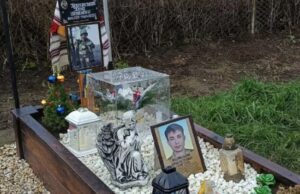 У Луцькому районі в матері загиблого на війні Героя «вкрали пам’ять» про сина У-Луцькому-районі-в-матері-загиблого-на-війні-Героя-«вкрали-пам’ять»-про-сина