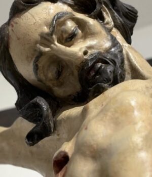 Мандрівка-у-Жовківський-замок:-експозиція-врятованих-барокових-скульптур-світового-рівня