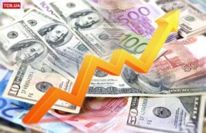 Курс валют в Україні: новий рекорд євро, долар не відстає, чого очікувати далі Курс-валют-в-Україні:-новий-рекорд-євро,-долар-не-відстає,-чого-очікувати-далі