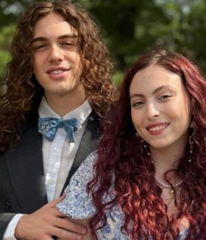 20-річна-донька-Олі-Полякової-їде-з-чоловіком-іноземцем-в-Україну