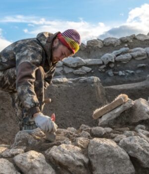 У-Польщі-затримали-«відомого-російського-науковця»-за-«чорні»-розкопки-в-окупованому-Криму.-Деталі