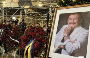 У Львові десятки людей прийшли провести народного артиста Степана Гігу в останню путь У-Львові-десятки-людей-прийшли-провести-народного-артиста-Степана-Гігу-в-останню-путь