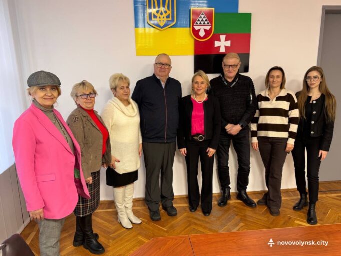 Нововолинськ відвідали представники німецького благодійного фонду «Колпінг Зелігенштадт» Нововолинськ-відвідали-представники-німецького-благодійного-фонду-«Колпінг-Зелігенштадт»