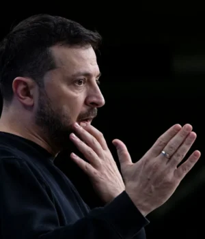 "Ні-де-юре,-ні-де-факто-ми-визнавати-Донбас-російським-не-будемо"-–-Зеленський