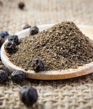 Як-отримують-чорний-перець:-відповідь-вас-точно-здивує