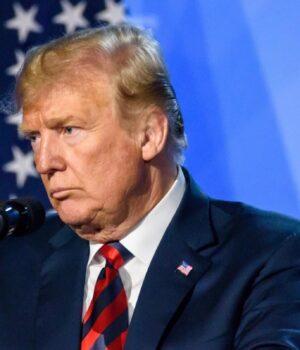 Трамп-запровадив-додаткові-обмеження-на-в’їзд-до-США-для-громадян-низки-країн