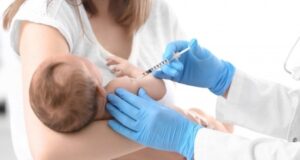 В Україну завезли 70 тисяч доз комбінованої вакцини проти п’яти хвороб В-Україну-завезли-70-тисяч-доз-комбінованої-вакцини-проти-п’яти-хвороб