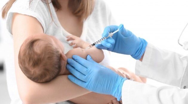 В Україну завезли 70 тисяч доз комбінованої вакцини проти п’яти хвороб В-Україну-завезли-70-тисяч-доз-комбінованої-вакцини-проти-п’яти-хвороб