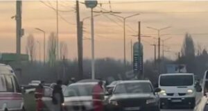 У Луцьку біля заводу «Кромберг» зіткнулись три автівки У-Луцьку-біля-заводу-«Кромберг»-зіткнулись-три-автівки